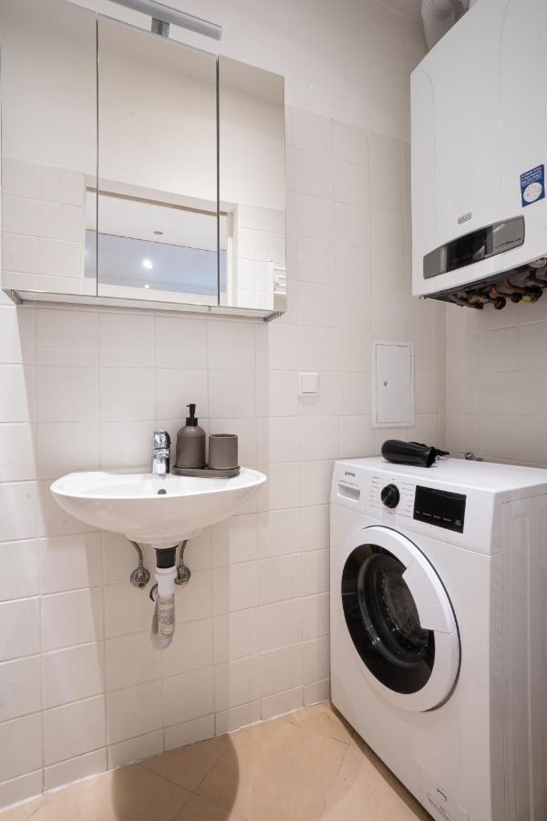 Comfortable, Balcony Apartment - Quick Access To Vienna'S Old Centre Exterior foto